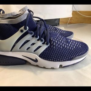 Air Presto Flyknit Ultra 'Collegiate Navy' size 10.5 nike